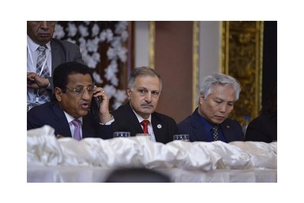 "الجنابي" يعلن تدشين البوابة العربية للاستثمار.. وإنشاء أول مصنع لإنتاج سيارة مصرية